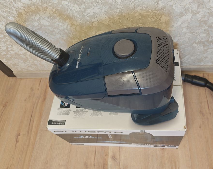 Пилесос Rowenta Power XXL RO3125EA