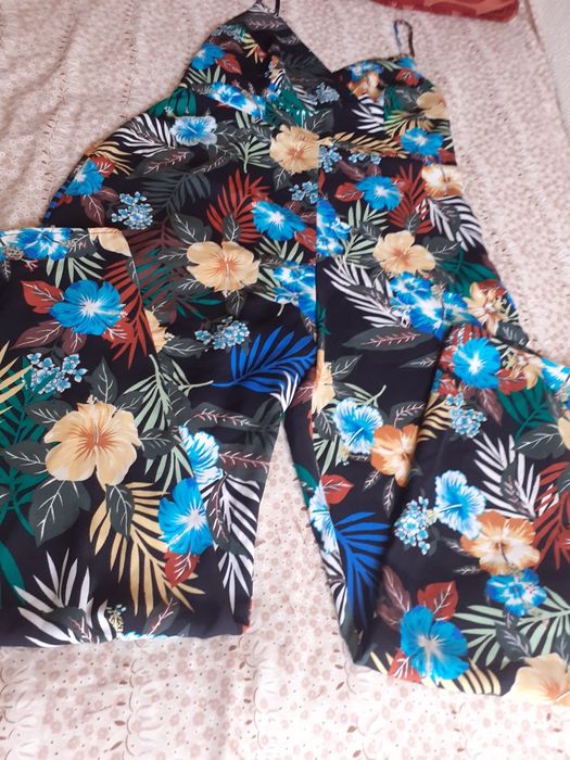 Macacão Stradivarius L pequeno veste 38