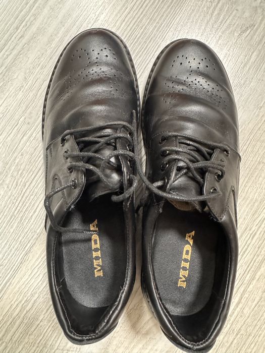 Чоловічі шкіряні туфлі