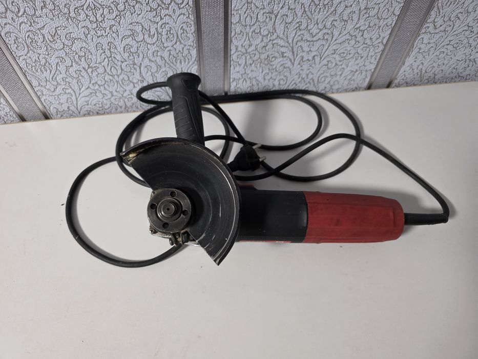 Продам болгарку Intertool WT-0220