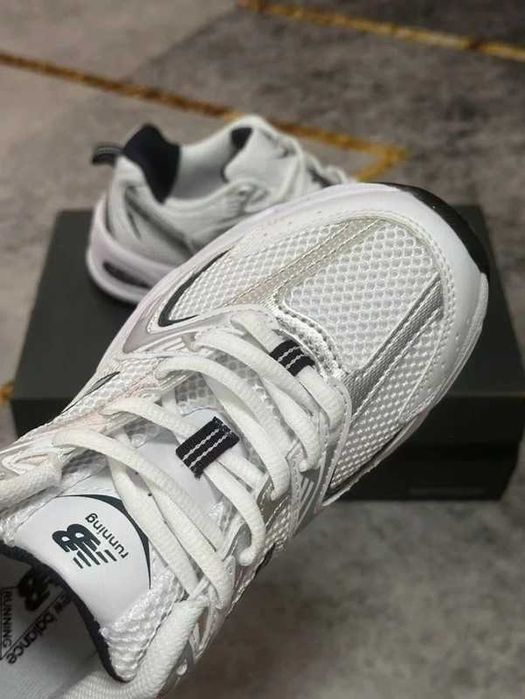 ButyDamskie New Balance 530_White_Silver_Navy_Uniseks R.36