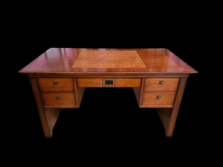 Excelente secretária em madeira maciça - óptimo estado e qua