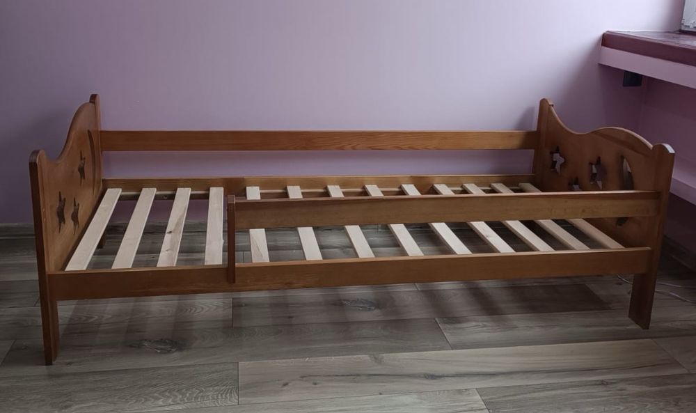 Drewniane łóżko dzieciece 80x180cm
