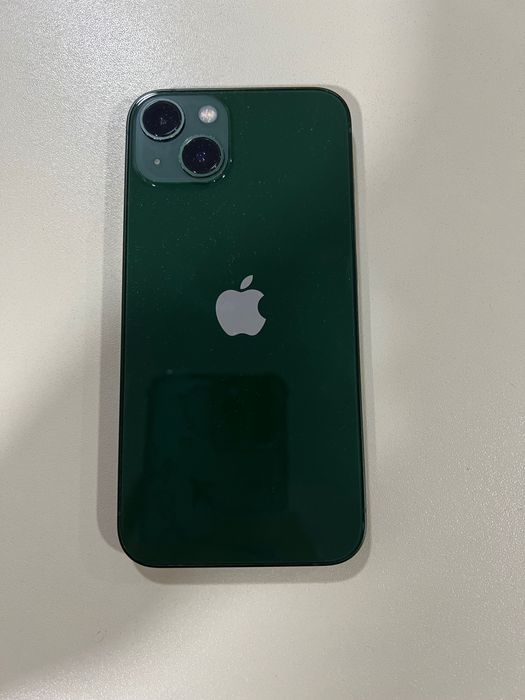 Продам iPhone 13