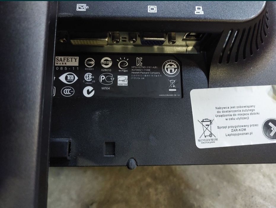 Monitor HP o przekatnej 23 cale