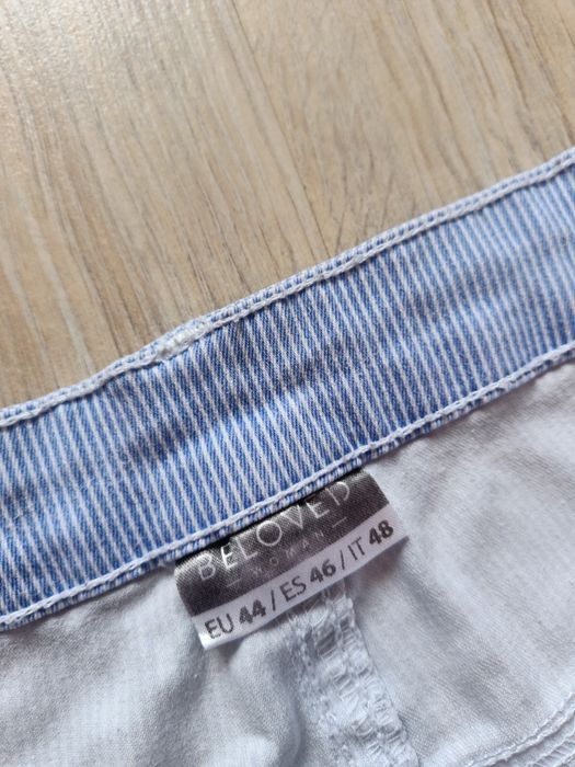 Spodnie damskie w paseczki