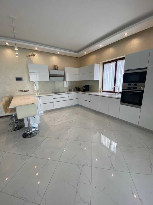 Здам будинок- 270 кв.м., Котеджне містечко «Северинівка»,(2900$)  :