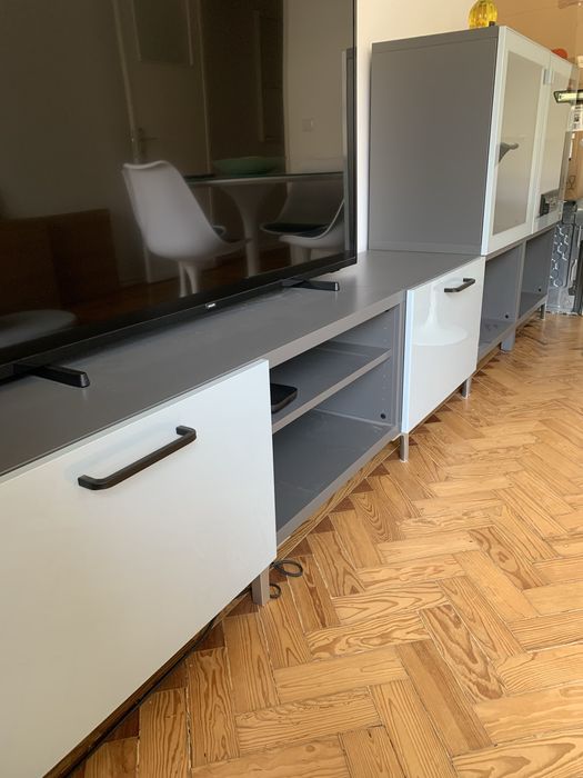 Movel de tv e vitrina cristaleira