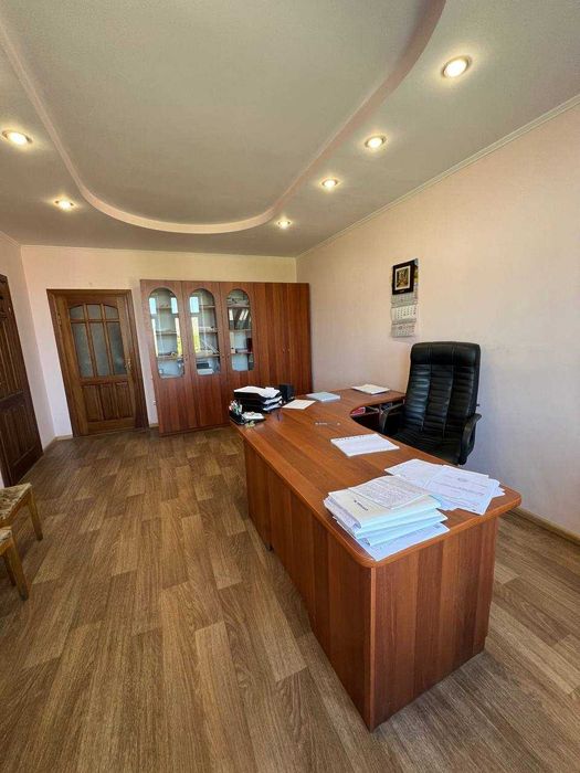 Оренда 590 м2 по Дубнівській в Луцьку
