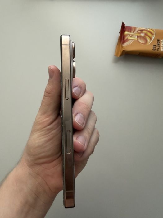 IPhone 16 pro 256g