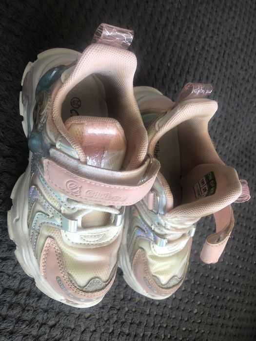 Adidaski Elza 29