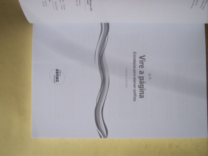 Vira a Página de Karim Khoury