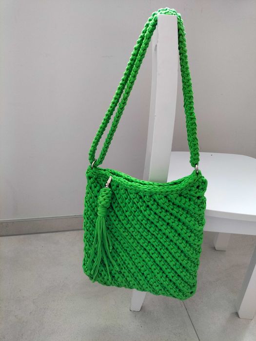 Torebka ręcznie robiona na szydełku