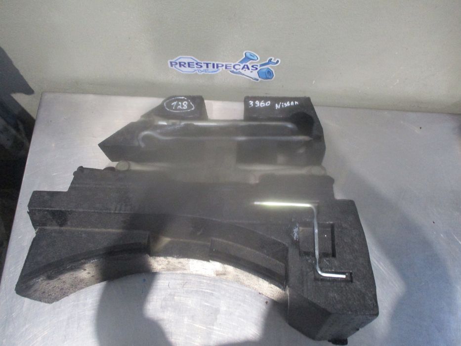 Macaco NISSAN X-Trail (T30)