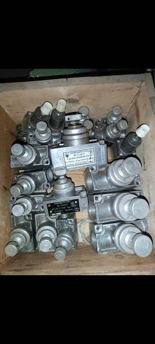 Пневматика Тягонапороміри Реле напору тяги та інше