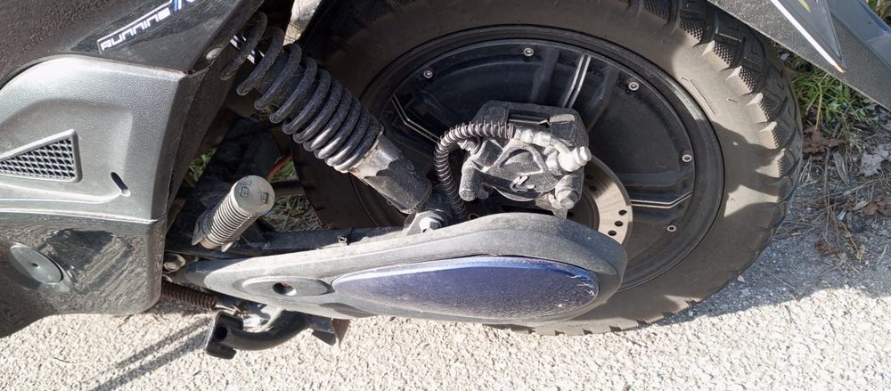 Vendo uma moto elétrica