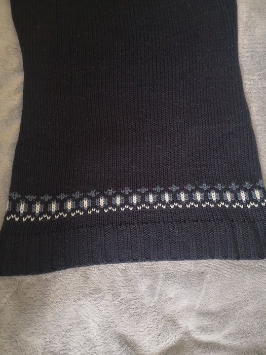 Sweter bezrękawnik.