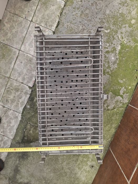 Assador 4 milimetros de espessura e grelha em inox