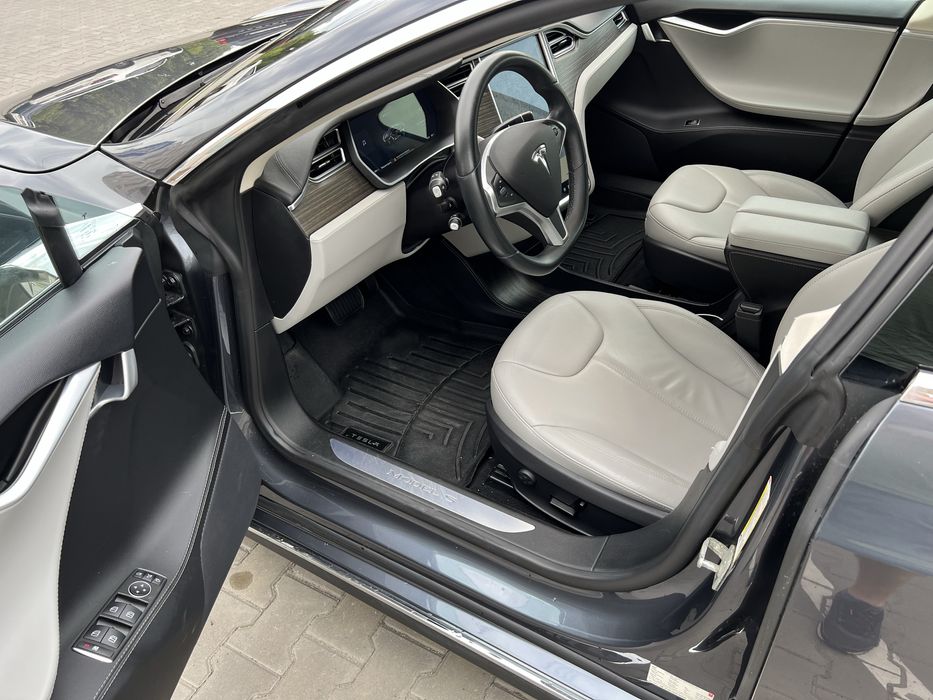 Разборка Запчасти Tesla Model S 85D 2015 г