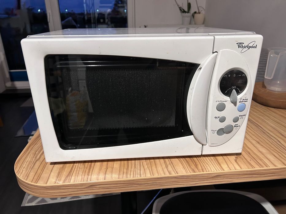 Kuchenka mikrofalowa whirlpool