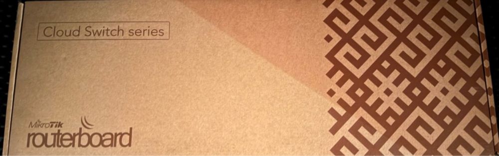 Мережевий комутатор Mikrotik CRS326-24G-2S+RM новий в упаковці