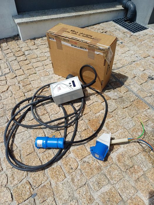 Carregador para viatura elétrica