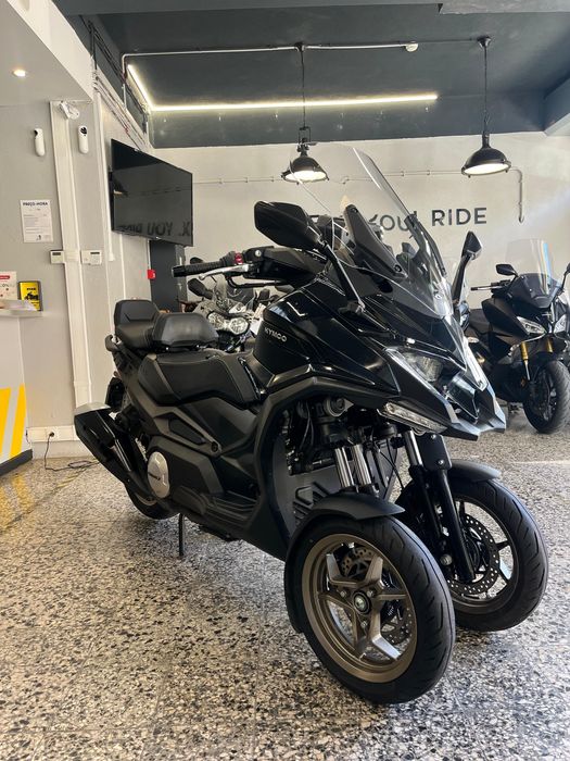 Kymco CV3 550 cc, de 2025 com 5523 Kms. Segura, Distinta, Carta de Carro