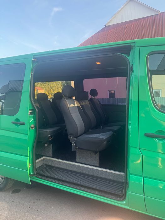 Автобус Sprinter пасажирський