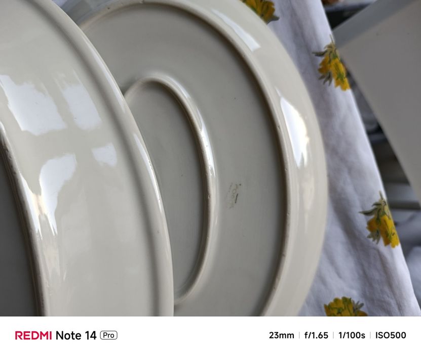 Serviço jantar marca candal