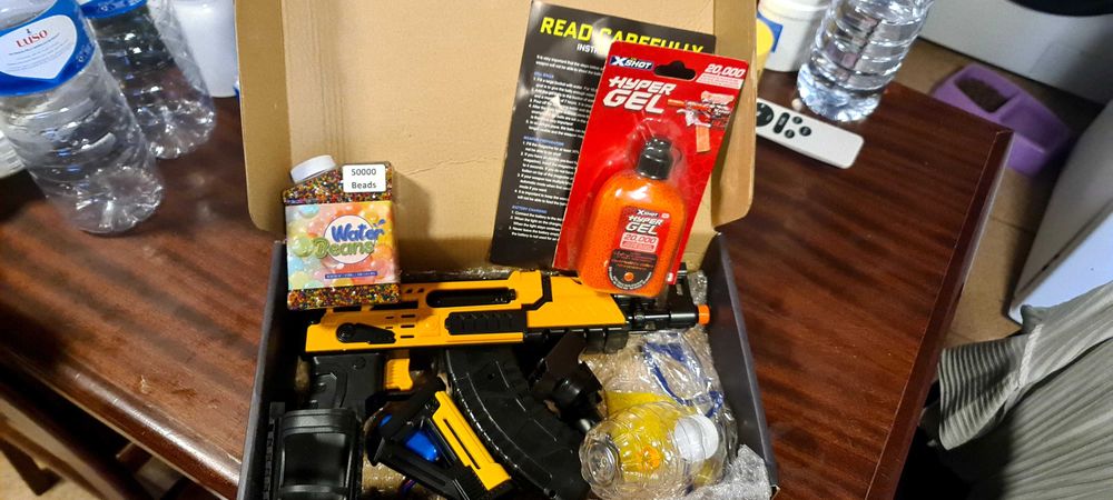 Vendo Arma de bolinha de Gel (gel blaster)