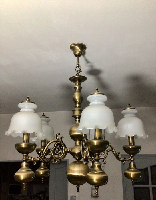 Candeeiro de tecto em latão de cinco braços