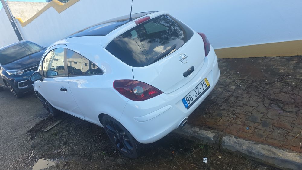 Opel corsa Black edition 1.2 gasolina