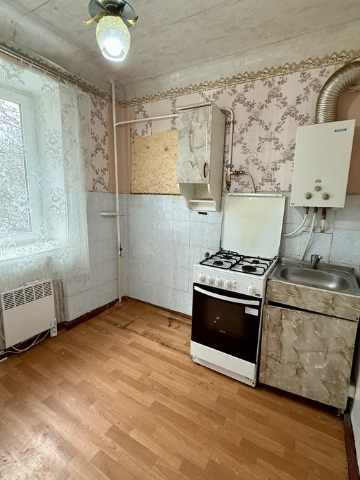 Продаж 2к. квартири на Тельнова, Дендропарк