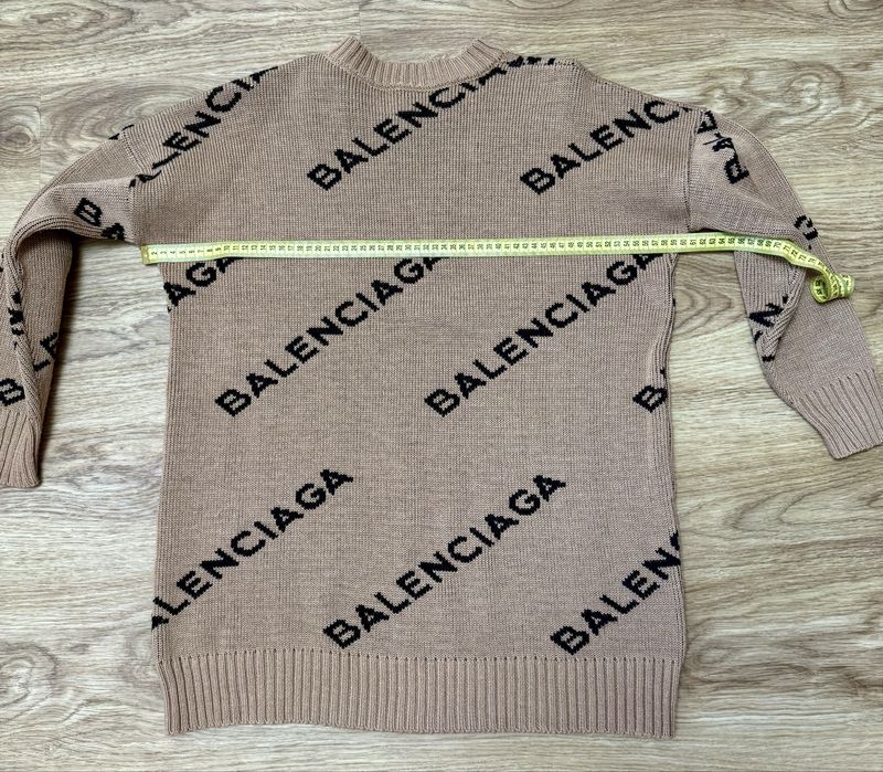 Продам светр подовжений Balenciaga