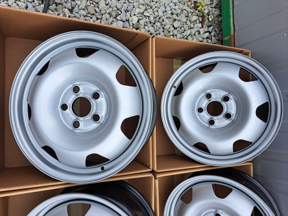 Felgi stalowe 17 5x120 7J  VW T5 T6 T7 Transporter Caravelle Multivan.