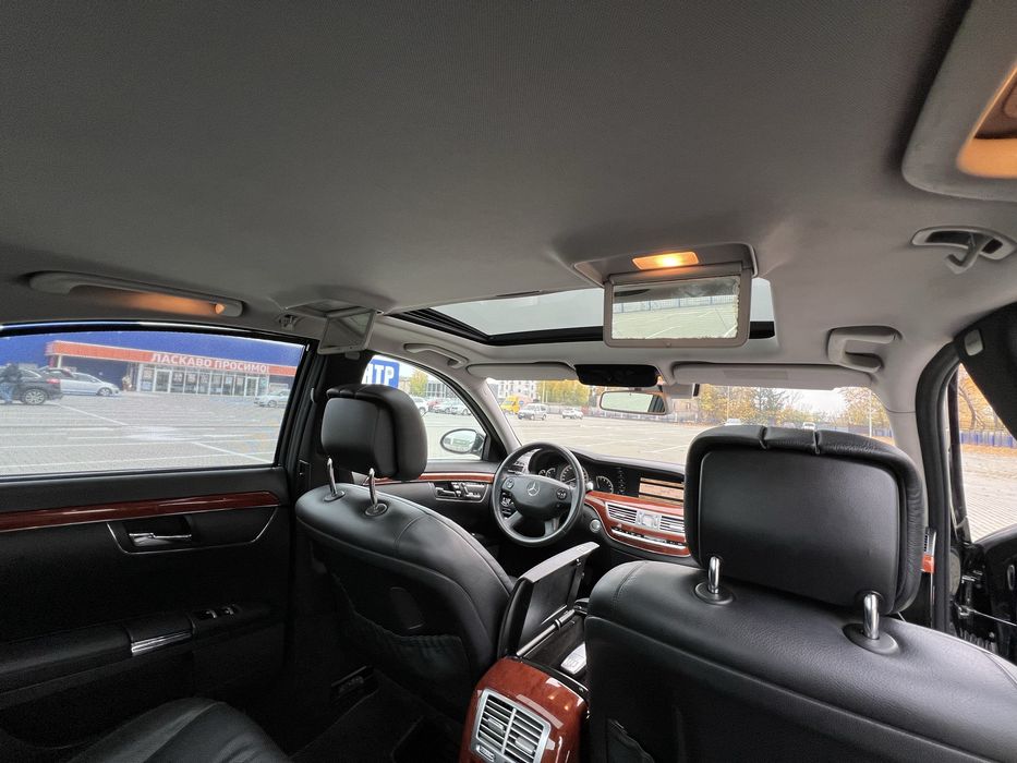 Дизельний w221 Mercedes-Benz 2008 року