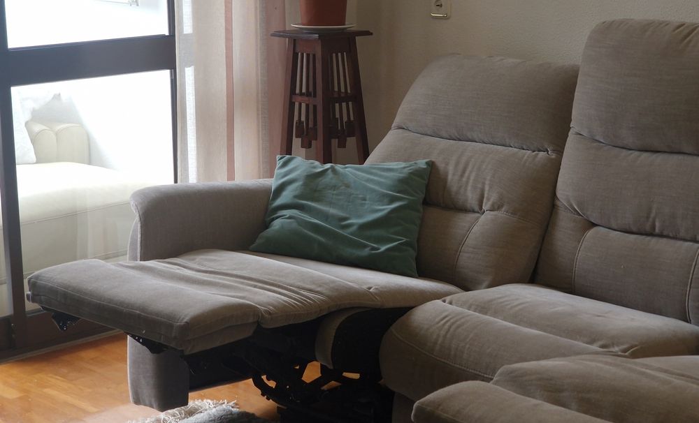 Sofá reclinável-muito bom estado