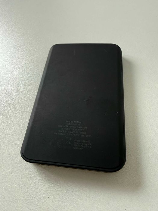 Powerbank 4SMARTS MagSafe 4000mAh 18W Czarny