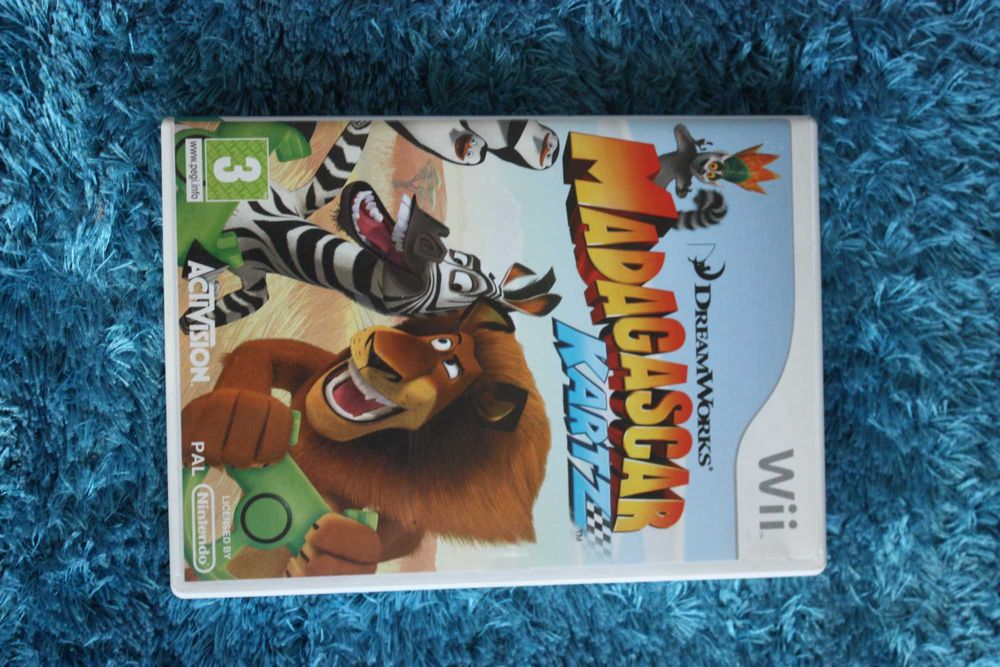 Madagascar Kartz + Volante Wii