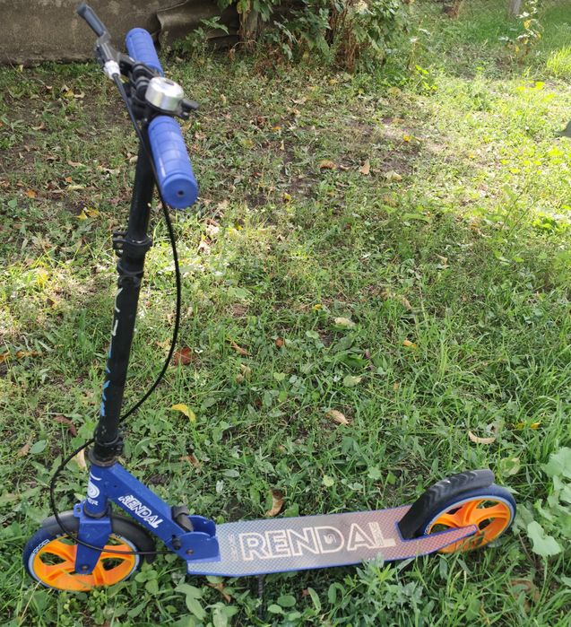 Двоколісний самокат