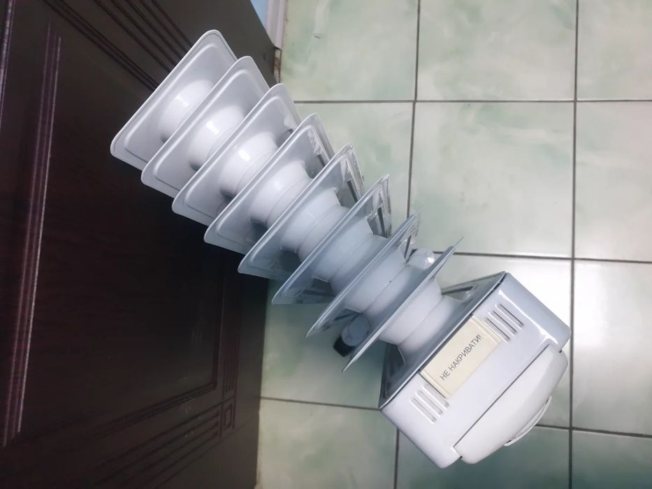 Обігрівач масляний Scarlett  SC-1153