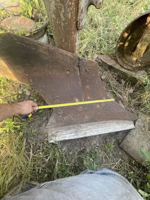 Плуг однокорпусний.