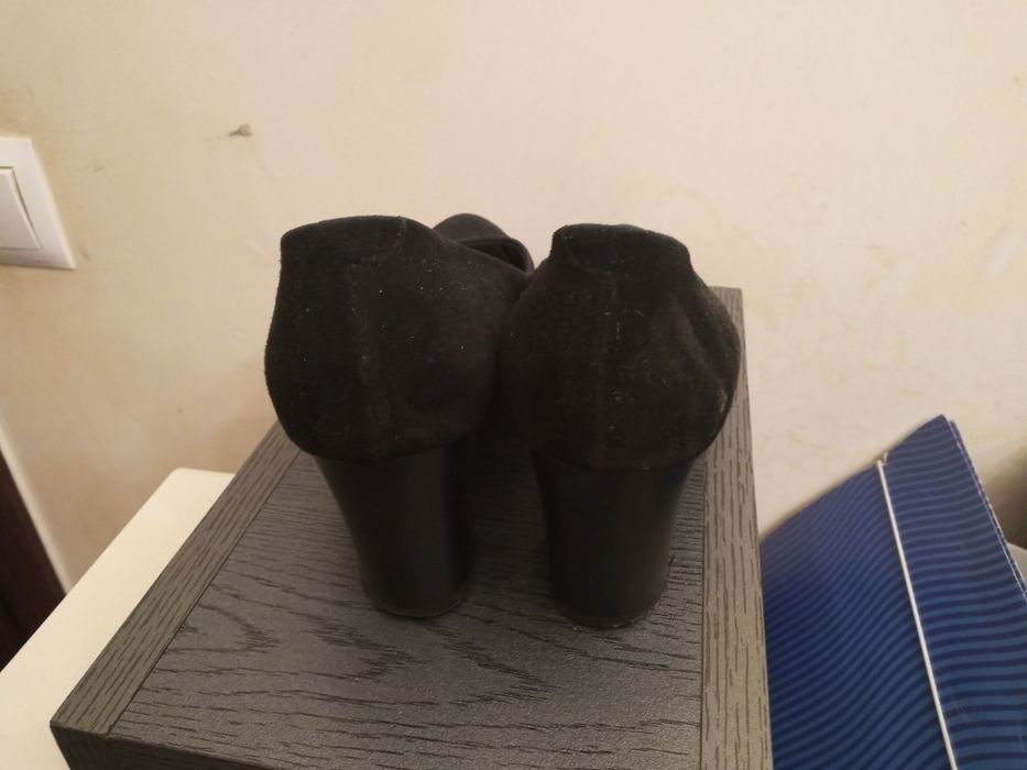 Czarne buty Lasocki r 39