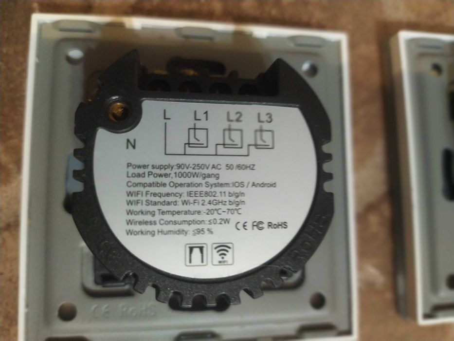 Włączniki naścienne podtynkowe RoHs WiFi inteligentny dom.