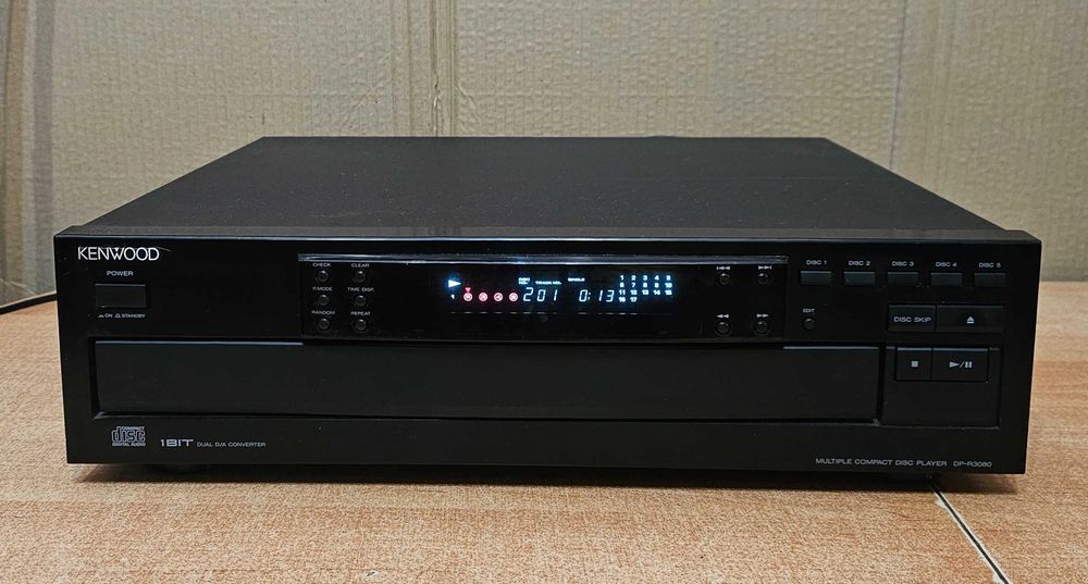 Odtwarzacz CD KENWOOD DP-R3080