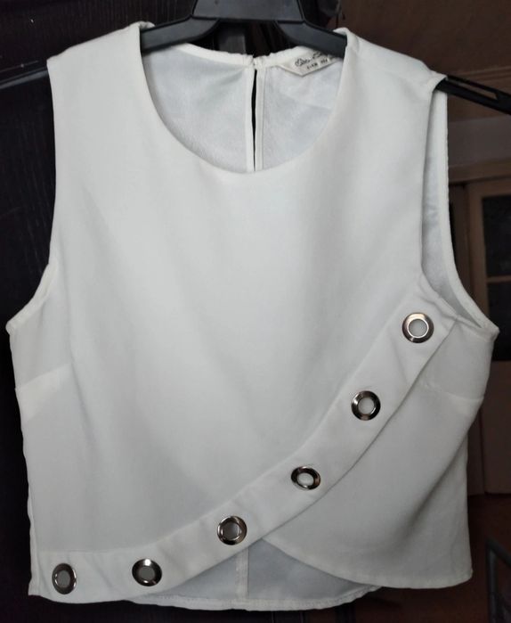 Top tamanho 36, marca Miss Selfridge