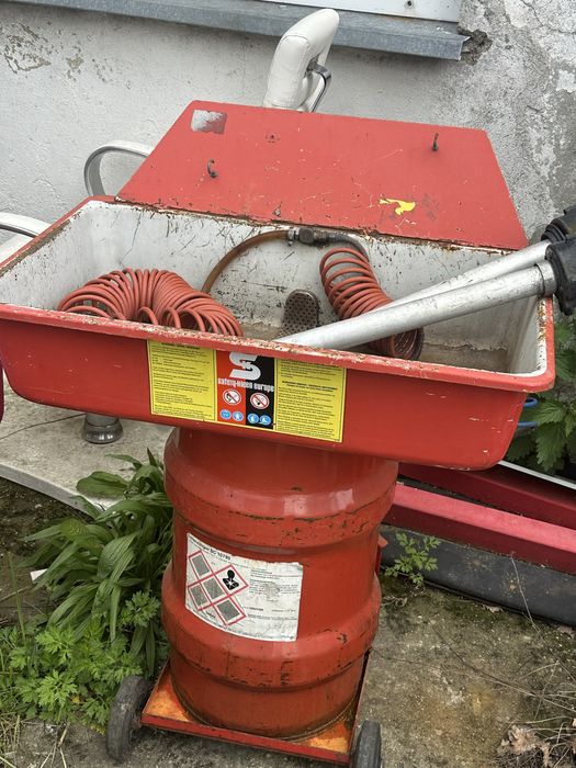 Myjka warsztatowa o obiegu zamknietym