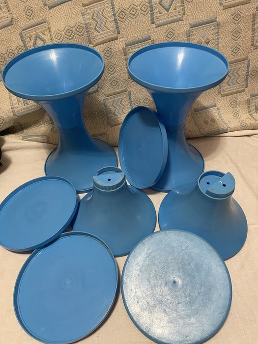 Стулья пластиковые  розборные  оригинальные