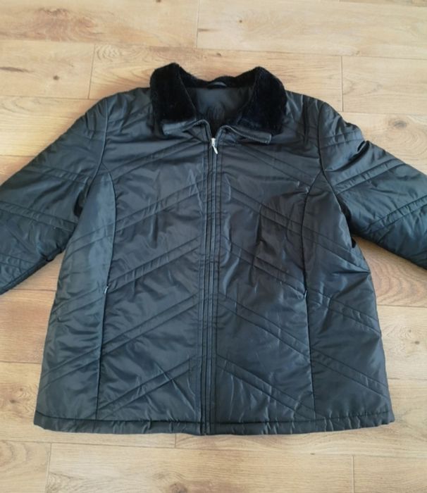 Czarna kurteczka plus size