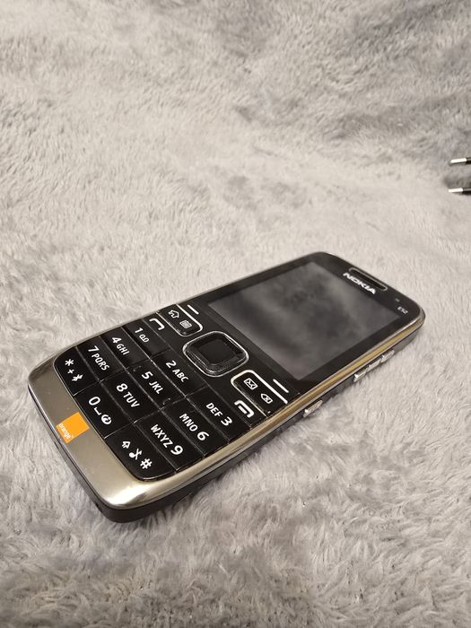 Telefon Nokia E52 Orange